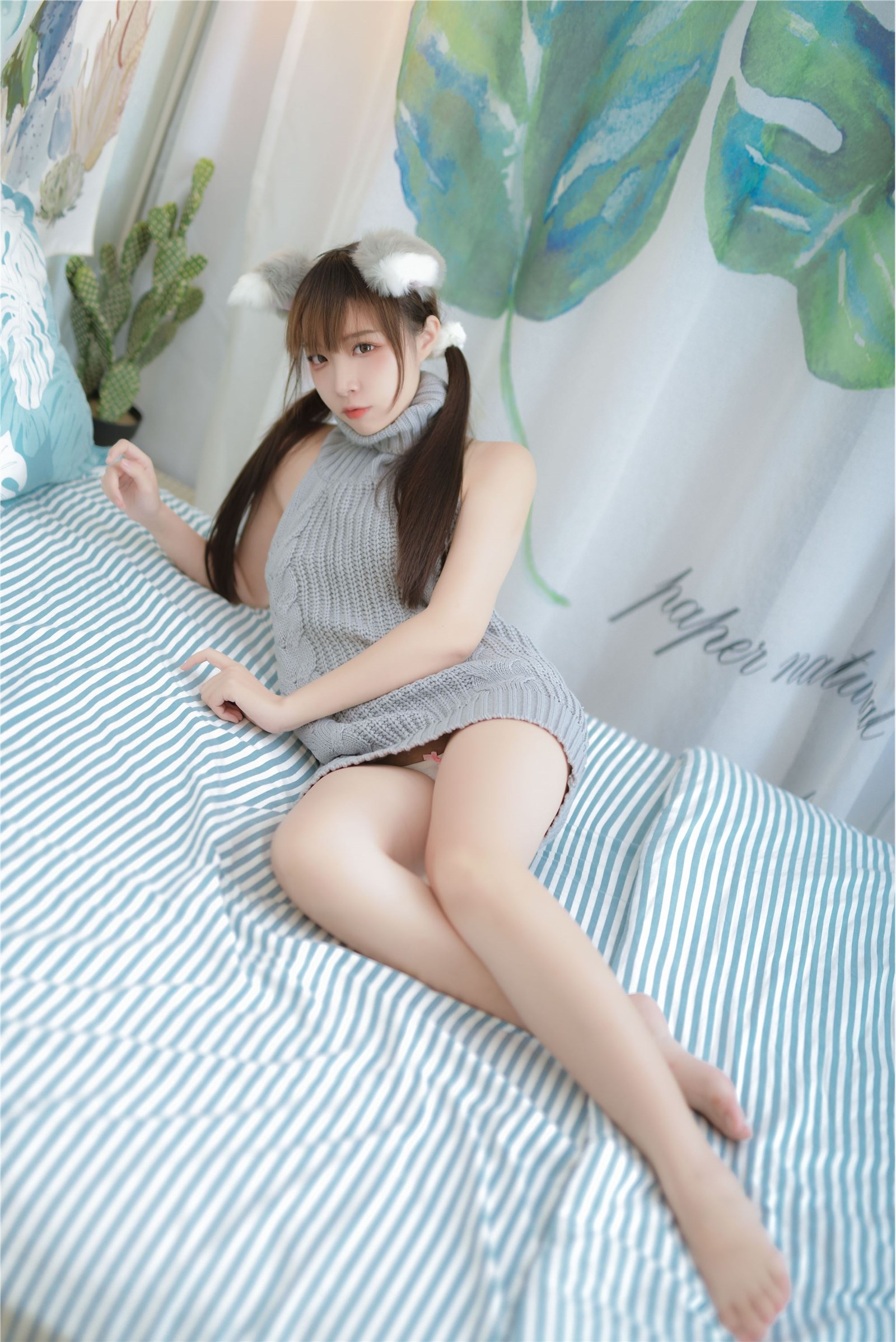 Nisa NO.011 Pet girl Private home backless sweater(9)